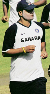 Dinesh Mongia has got a golden chance to cement his place in the ODI team.
