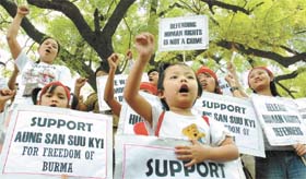 Myanmarese children demand release of Aung San Suu Kyi at Jantar Mantar in the Capital