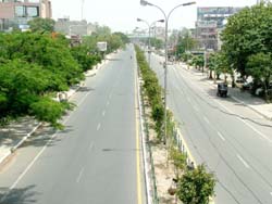 Complete bandh: The deserted GT Road in Jalandhar