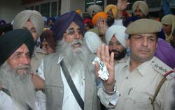SAD (A) chief Simranjit Singh Mann along with his supporters in Jalandhar on Friday.