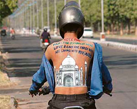 Gaurav Gaur, Commonwealth Youth Ambassador for HIV/AIDS awareness promotion, found a unique way to promote both the Taj Mahal and HIV awareness on Friday.