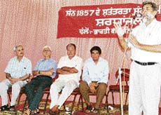 CPI state secretary Jagroop Singh addresses a seminar on 1857 struggle for independence in Ludhiana on Sunday.