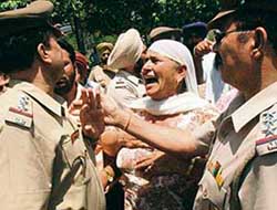 Gurjinder Kaur’s mother Pritam Kaur vents her ire at the officers of the Chandigarh police