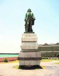 The statue of Dupleix