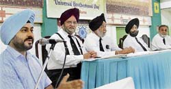 Delegates celebrate Universal Brotherhood Day in Ludhiana