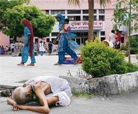 The trauma centre at Karnal is witness to incidents of total neglect as this photograph by Ravi Kumar underlines.