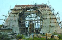 The gate is being built in the memory of Sham Singh Attari, a lieutenant of Maharaja Ranjit Singh.