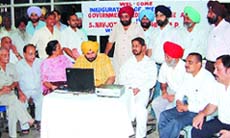 BJP MP Navjot Singh Sidhu launching the website in Amritsar