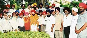 N.S Nanda and D.S Parwana after being unanimously elected president and general secretary, respectively, of the Dhan Pothohar Brotherhood in Ludhiana