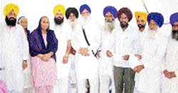 MLA, Samrala, Jagjivan Singh Khirnia distributes grant cheques among panchayats of the Khamano