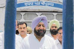 Former Chief Minister Amarinder Singh comes out of the Central Jail after meeting Congress MLA Jasbir Singh Dimpa and his supporters