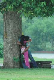Couples at India Gate