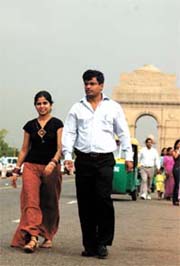 Couples at India Gate