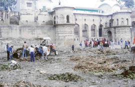The historical Tej Sarovar in Rewari.