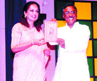 Compiler and editor of Meer Dariya Hai... Kamna Prasad with ICCR director-general Pawan K. Verma who released the book in the Capital recently.
