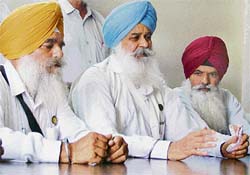 BKU president Ajmer Singh Lakhowal addresses a press conference in Ludhiana