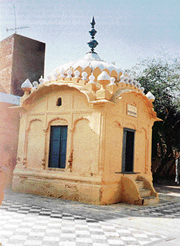 A view of Gurdwara Shaheed Ganj Bhai Taru at Naulakha Bazar, Lahore