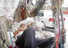 Spending his life in a rickshaw, Avtar Singh curses his old age in Ludhiana