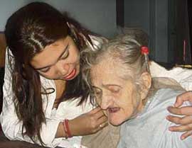 A file photo of Parsi woman Tehmi Bhandari with her grand daughter.