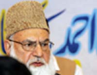 Leader of Muttahida Majlis-e-Amal (MMA) Qazi Hussain Ahmed looks on during his book launch ceremony in Islamabad