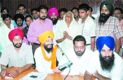 Lok Bhalai Party leaders address press meet in Jalandhar. 
