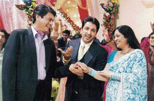 Kirron Kher, Kanwaljit and Gurdas Mann in Mummyji