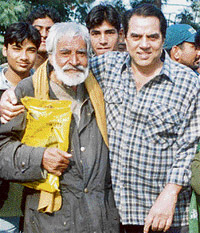 Sanmukh Singh Azad with Dharmender when he came to see him at his Rishi Nagar residence in Ludhiana during the last winter.