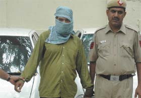 Autolifter Amrik Singh arrested by the North District Delhi Police from Chandni Chowk in the Capital
