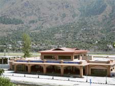 Ready for the past three months, the Kullu-Manali airport is waiting for civil aviation minister Praful Patel to inaugurate it!