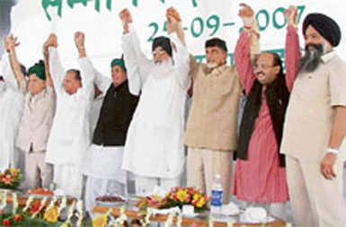 (From left) Former Delhi Chief Minister Madan Lal Khurana, former UP Chief Minister Mulayam Singh Yadav, INLD supremo Om Prakash Chautala, Punjab Chief Minister Parkash Singh Badal, former Andhra Pradesh Chief Minister Chandrababu Naidu, Samajwadi Party general secretary Amar Singh and SAD general secretary Prem Singh Chandumajra at the samman rally held in Ambala on Tuesday.