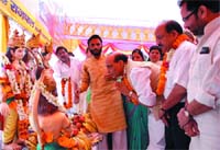 BJP president Rajnath Singh along with party leader Mukhtar Abbas Naqvi, Delhi BJP president Harsh Vardhan and other supporters offers prayers during the party's protest against the Sethusamudram project and Tamil Nadu government's stand over Ram Setu, in the Capital on Tuesday.