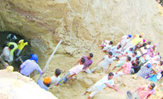 The body of contractor Jaswinder Singh, who was trapped in a 30-ft well, was recovered on Thursday