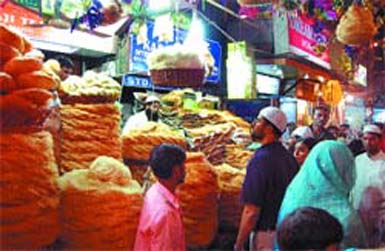 A view of the Jama Masjid area during the ongoing Ramjan festival in the Capital on Friday.