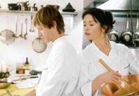 Aaron Eckhart and Catherine Zeta-Jones in No Reservations
