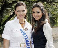 Miss Guatemala Alida Boer (left) and Miss India Esha Gupta pose for a photo during a visit to the Sankeien Japanese garden in Yokohama on Sunday. Sixtysix Miss International contestants will be vying for the crown in Tokyo on October 15.