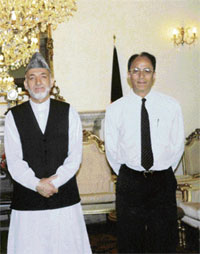 Shyam Khanna with Afghan President Hamid Karzai