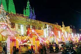Durga Mata Mandi all decked up for Navratras in Ludhiana