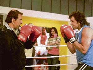 Dharmendra and Bobby Deol in still from Apne