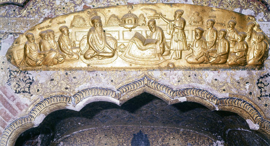 Most of the exterior upper portions of the walls of the Golden Temple are covered with repousse plaques.