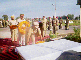Policemen pay homage to martyrs on the occasion of Police Commemoration Day in Fatehabad on Sunday
