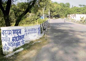 The BSP has written slogans on most of the bridges on the national highway between Una and Kangra