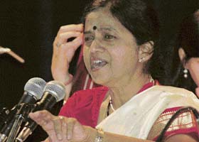 Celabrated vocalist Dr Kalyani Deshmukh performs on the concluding day of the Chandigarh Sangeet Sammelan at Bharatiya Vidya Bhavan in Chandigarh