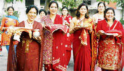 Decked-up women go for exchange of Karva Chauth thalis in Ludhiana