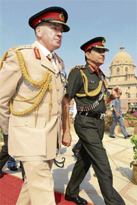 Chief General Staff, UK, Gen Sir Richard Dannatt, with Army chief Gen Deepak Kapoor after inspecting the guard of honour during his four-day visit in New Delhi on Tuesday.