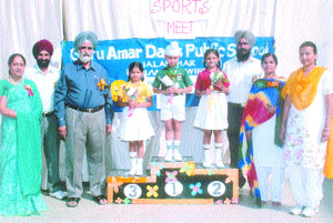 Young achievers of Guru Amar Dass Public School with the mentors.