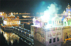 Cracker pollution is ruining Golden Temple