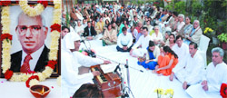 Family and friends participate in a prayer meeting in the memory of late Justice R.S. Pathak at his residence in the Capital