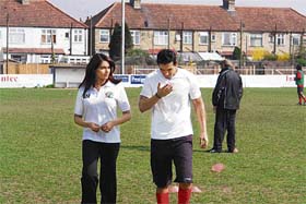John Abraham and Bipasha Basu in ‘Dhan Dhana Dhan Goal’