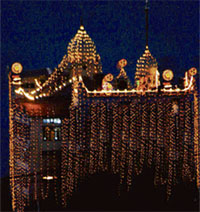 On the occasion of Gurpurab, Gurdwara Gobind Singh Sabha was illuminated tastefully at Cart Road in Shimla on Saturday. 