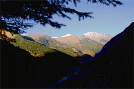 The imposing and rather stoic Kinner Kailash ranges after the season’s first snow